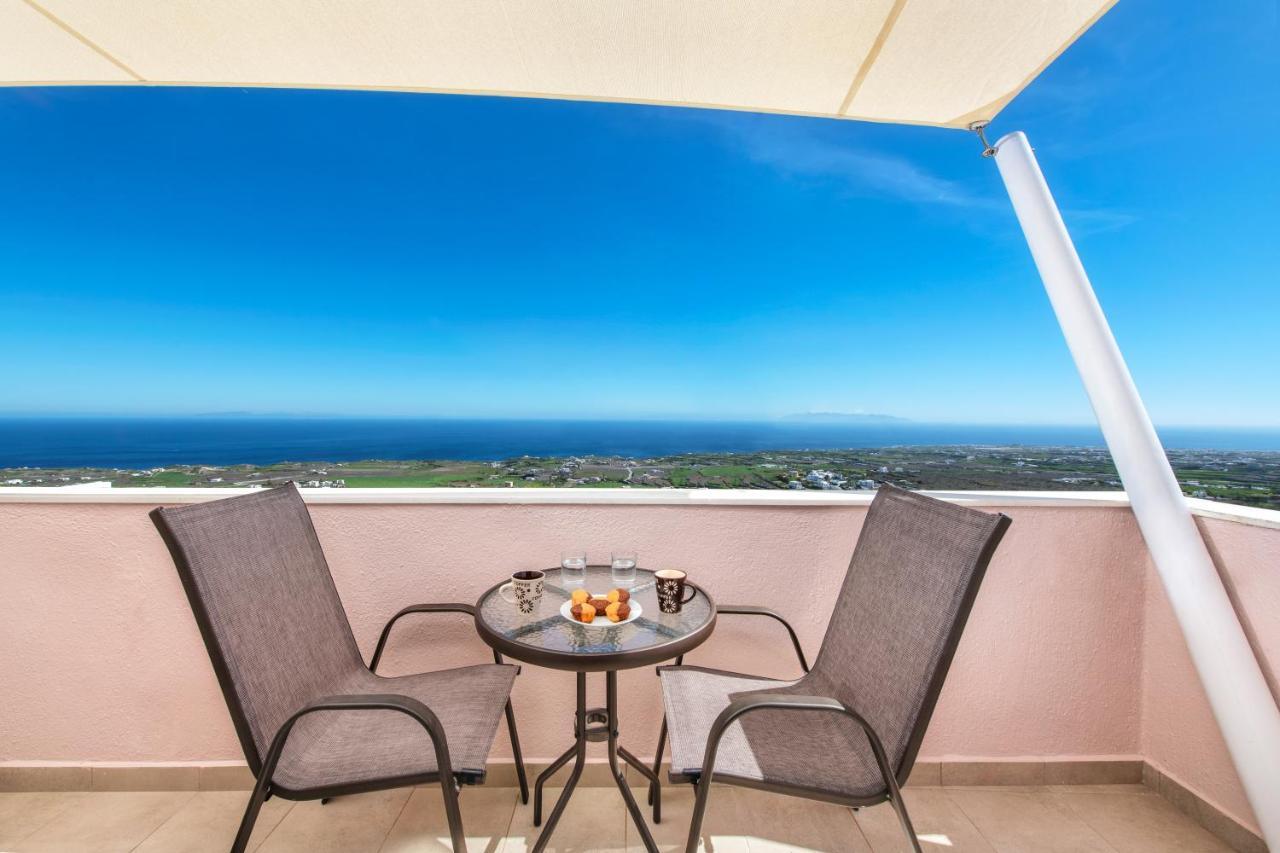 Nectarios Villa 2 Fira  Exteriér fotografie