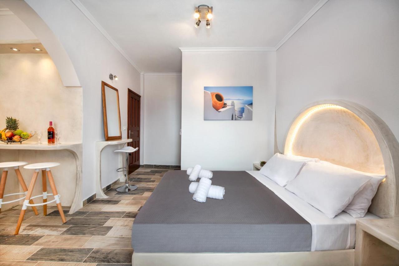 Nectarios Villa 2 Fira  Exteriér fotografie