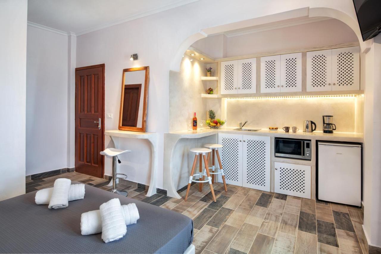 Nectarios Villa 2 Fira  Exteriér fotografie